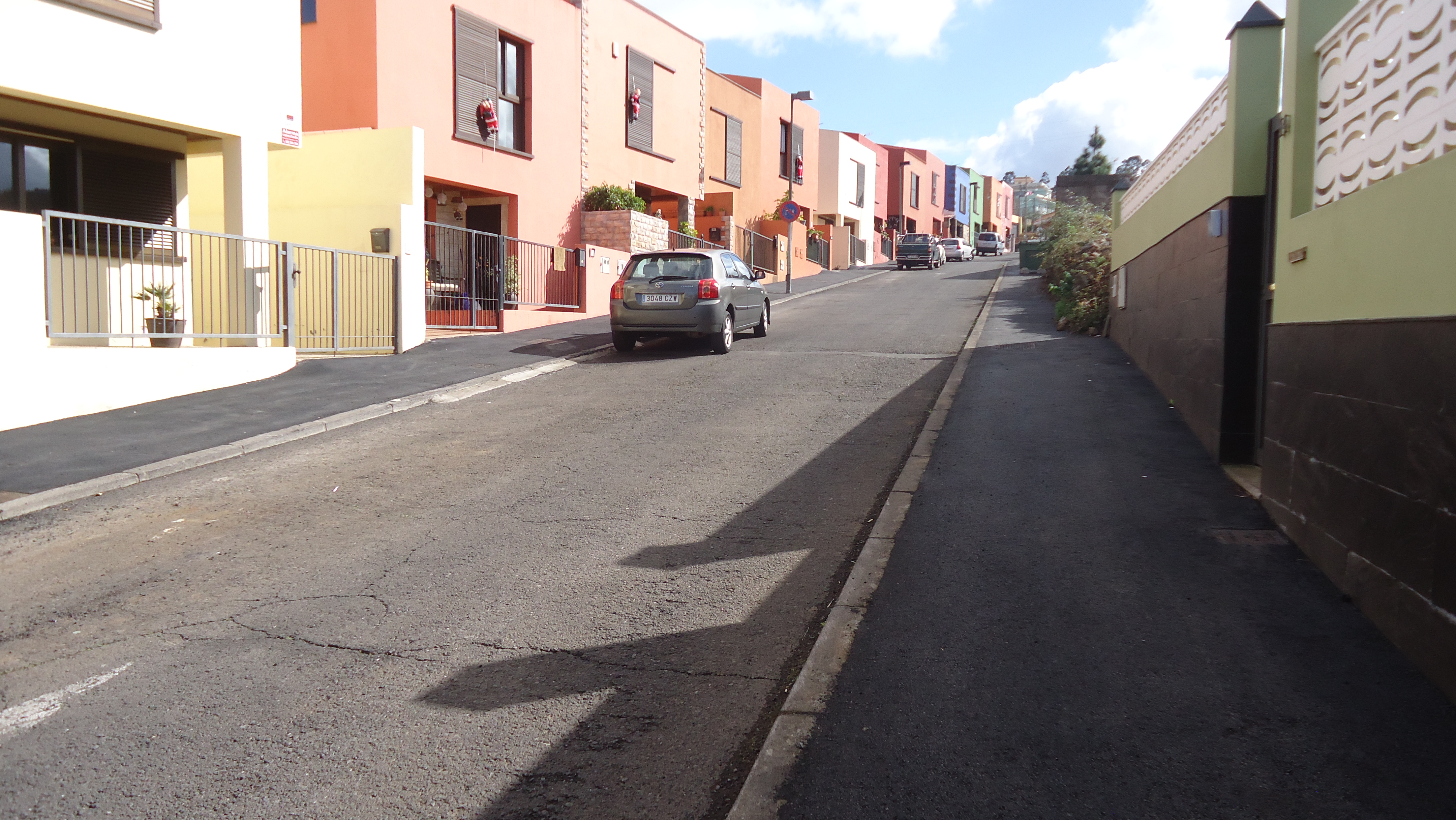 Plan de asfaltos 2015 - Acerado calle El Pino